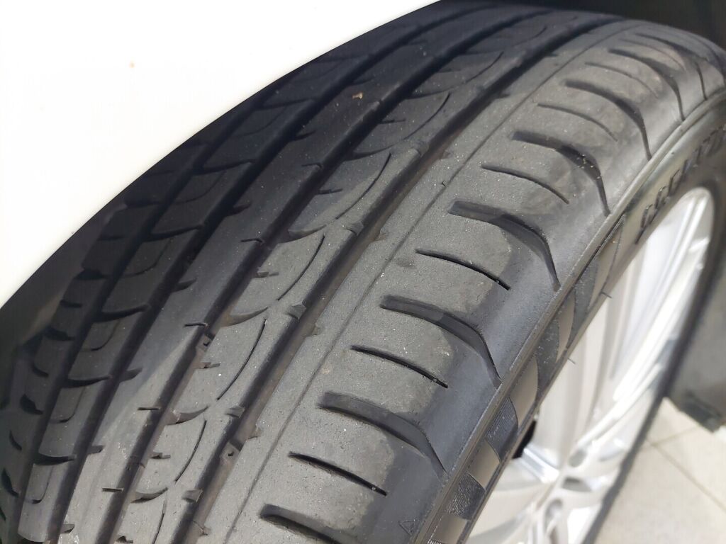 Volkswagen Polo 2013 Valkoinen