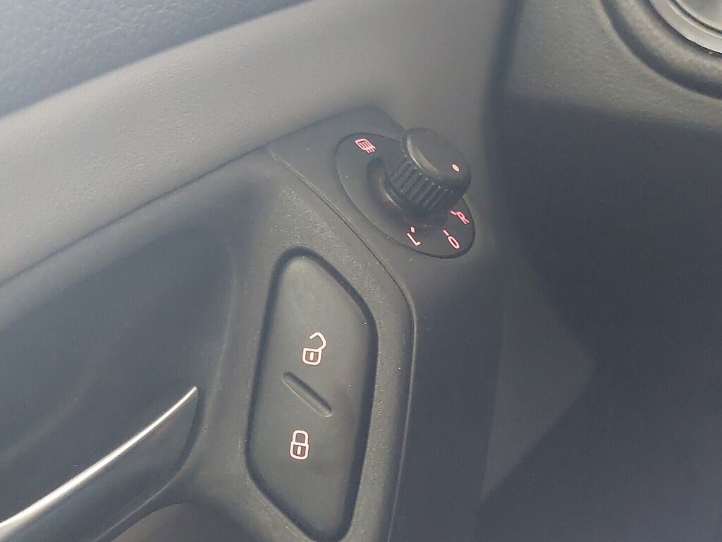 Volkswagen Polo 2013 Valkoinen