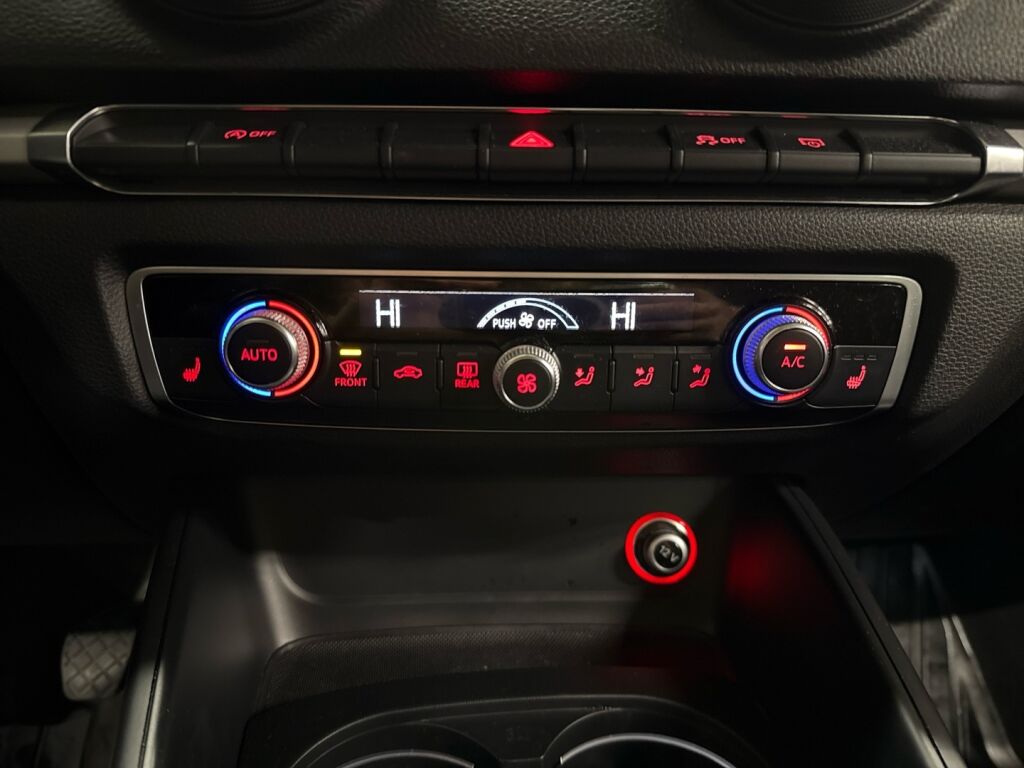 Audi A3 2013 Ruskea (beige)