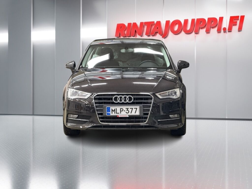 Audi A3 2013 Ruskea (beige)
