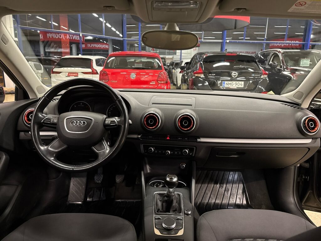 Audi A3 2013 Ruskea (beige)