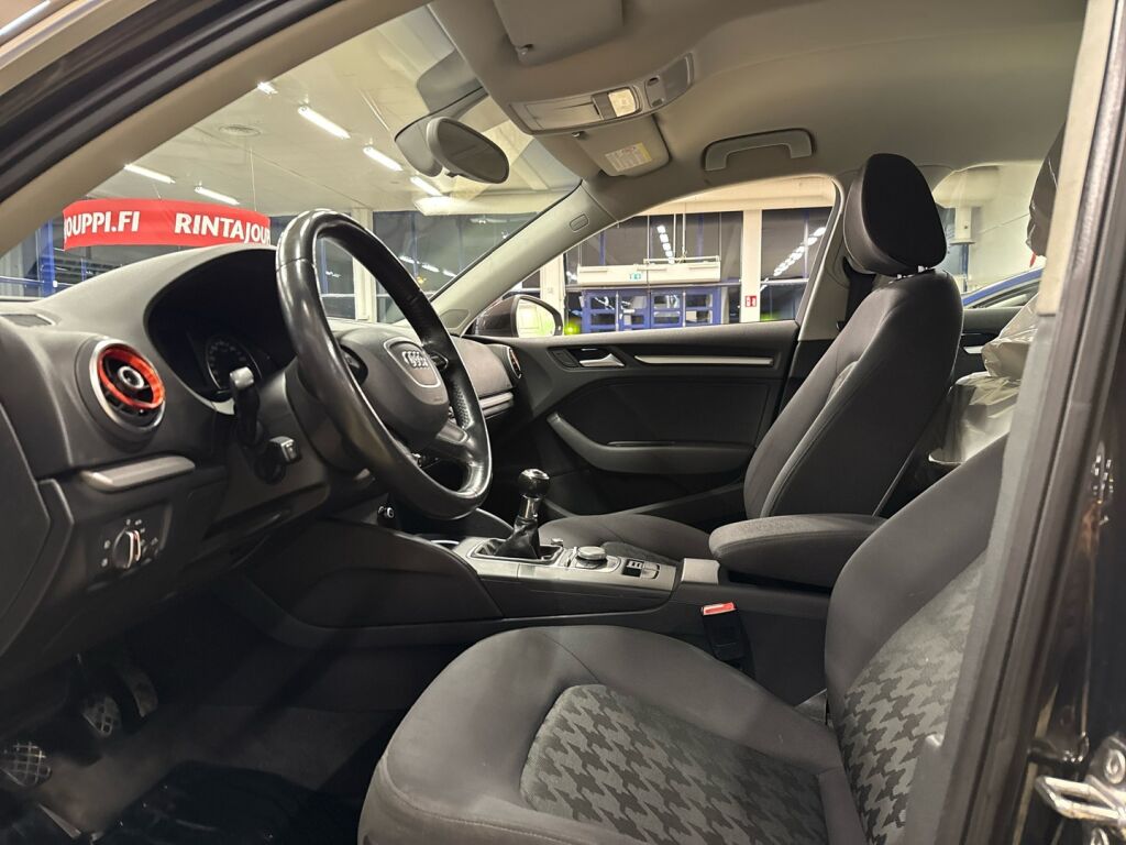 Audi A3 2013 Ruskea (beige)