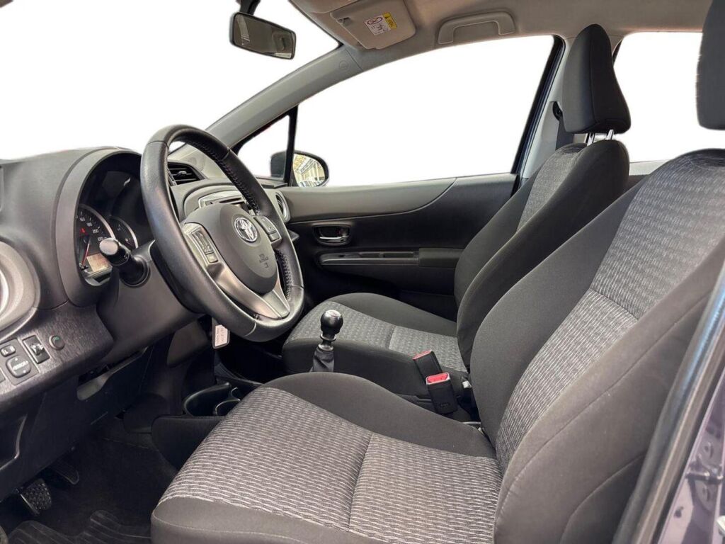 Toyota Yaris 2013 Violetti