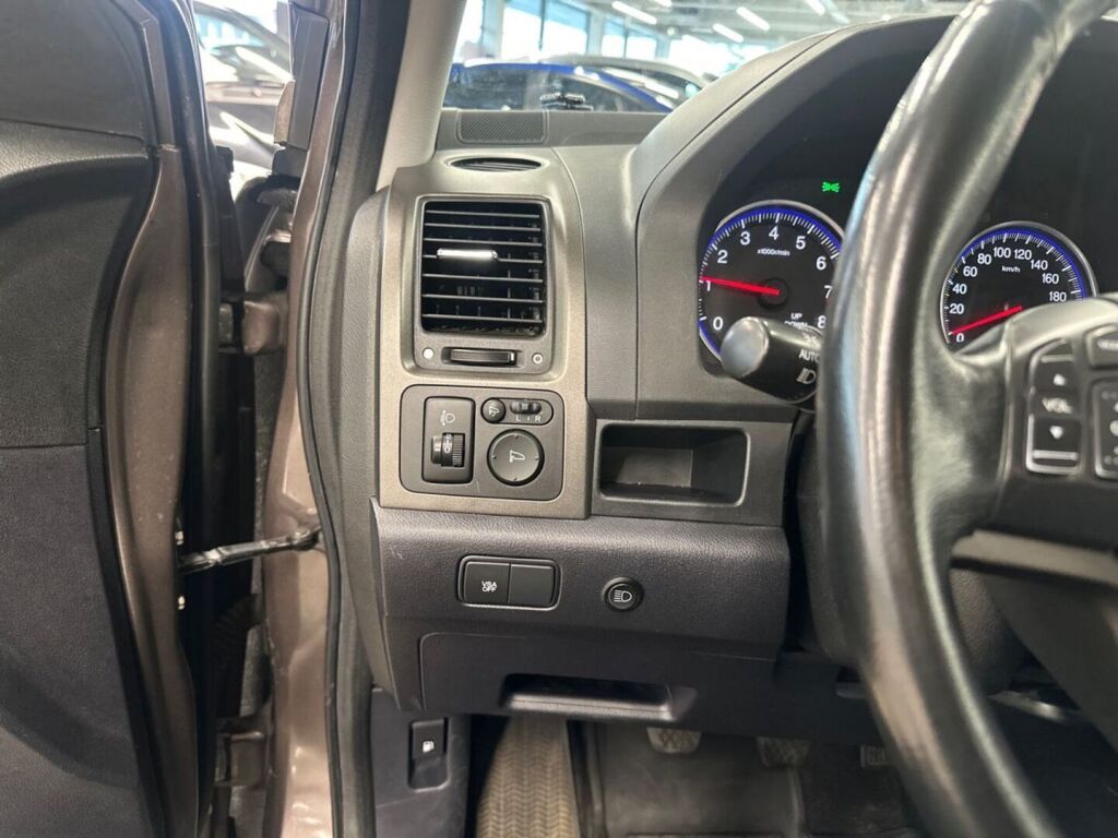 Honda CR-V 2011 Ruskea (beige)