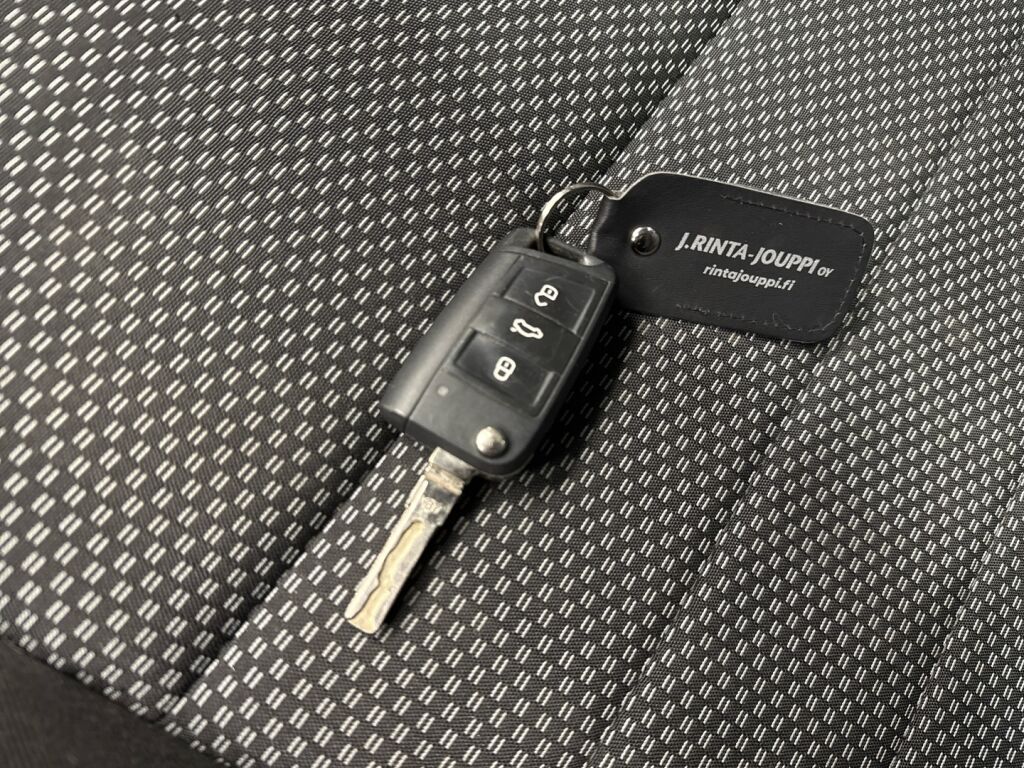 Skoda Octavia 2014 Ruskea (beige)