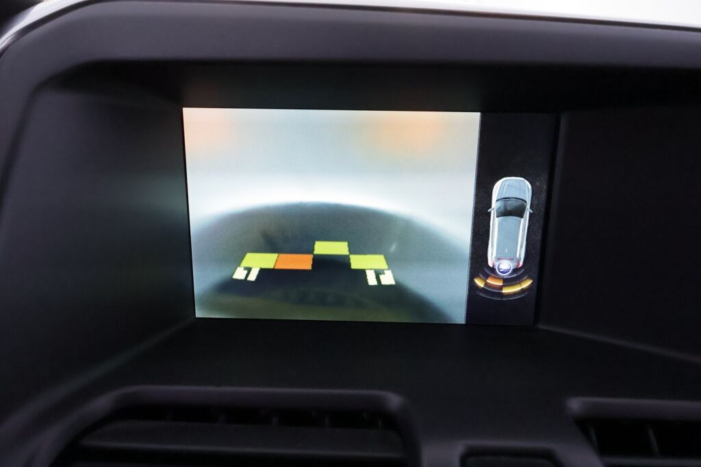 Volvo XC60 2014 Ruskea (beige)