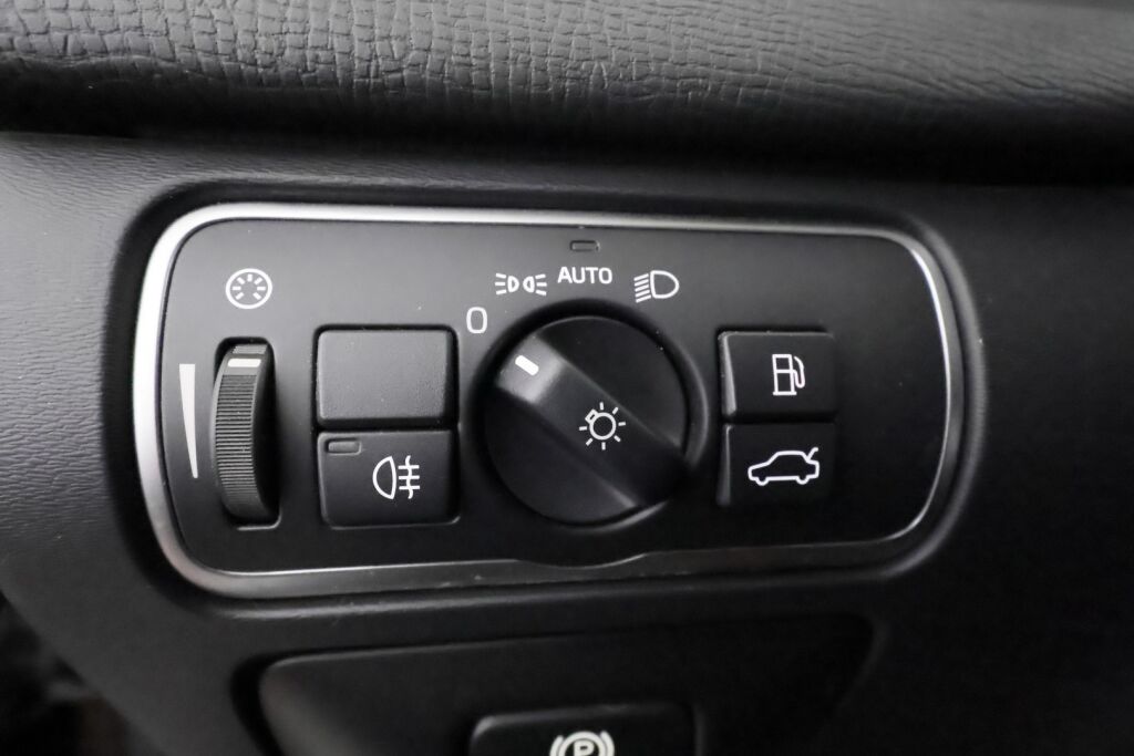 Volvo XC60 2014 Ruskea (beige)