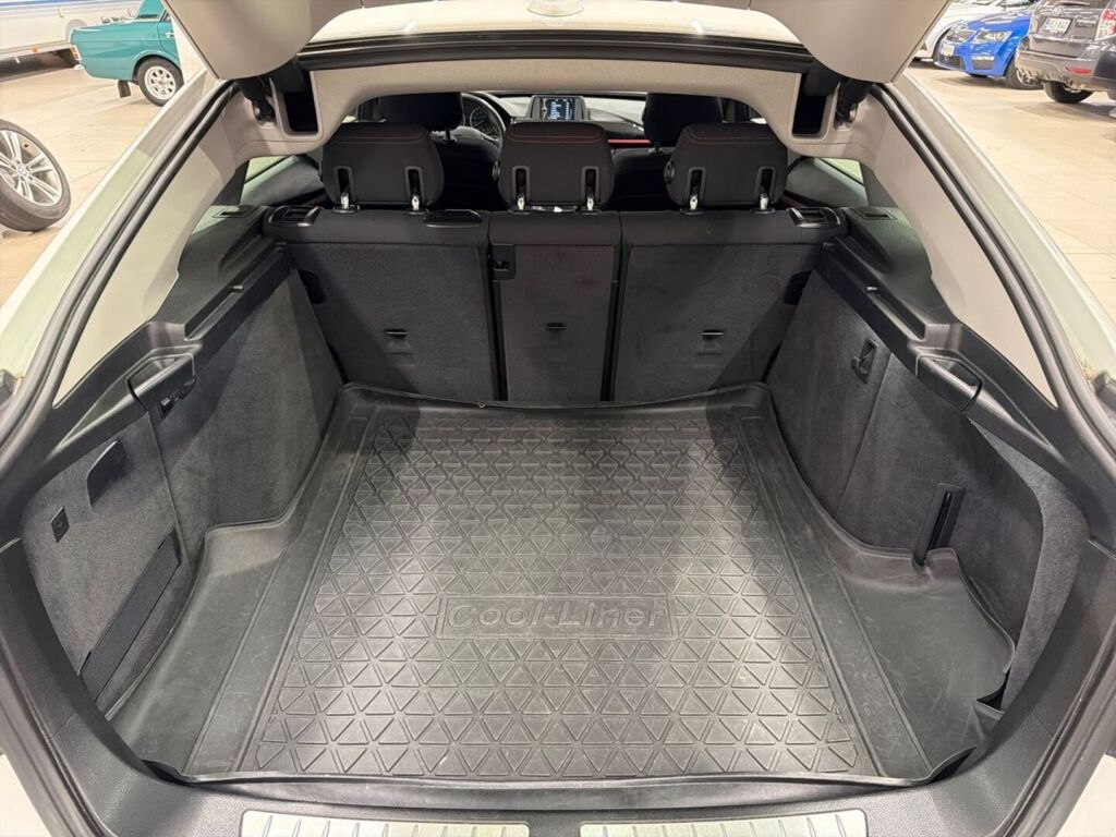 BMW 320 Gran Turismo 2014 Valkoinen