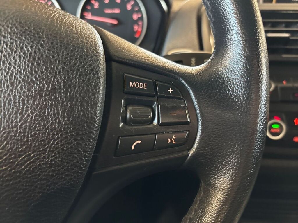 BMW 116 2013 Musta