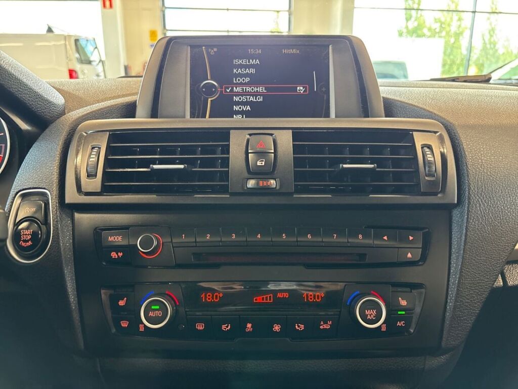 BMW 116 2013 Musta