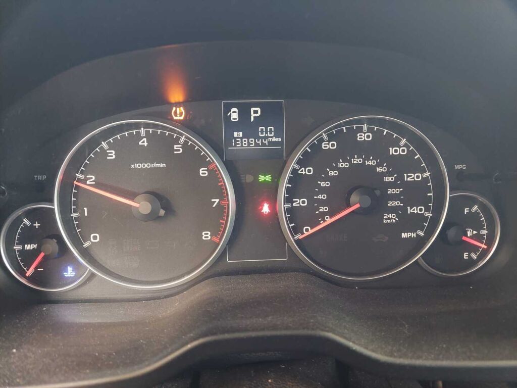 Subaru Outback 2013 Sininen