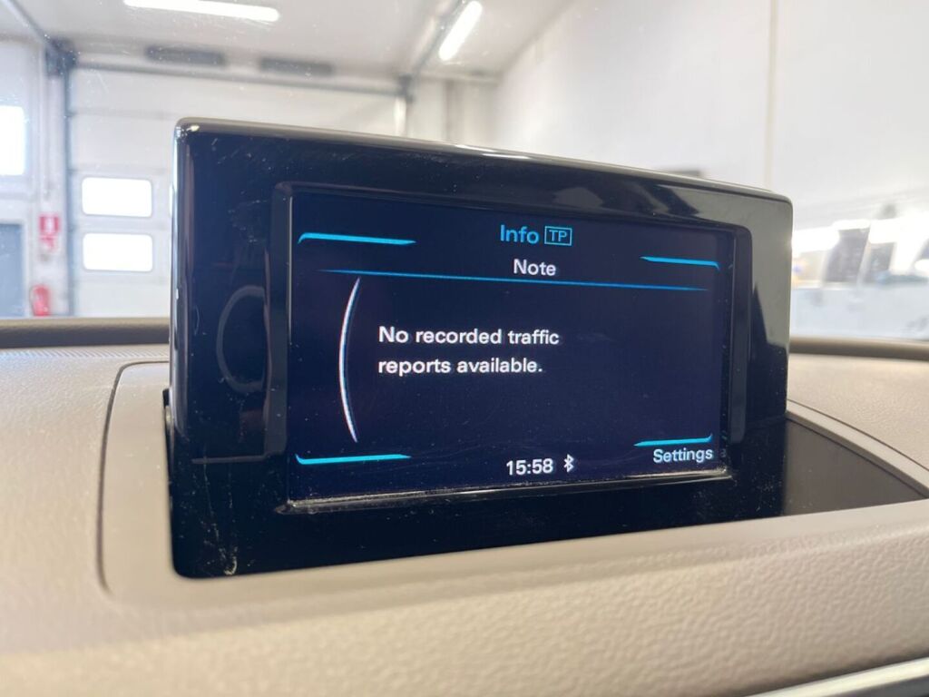 Audi Q3 2014 Valkoinen