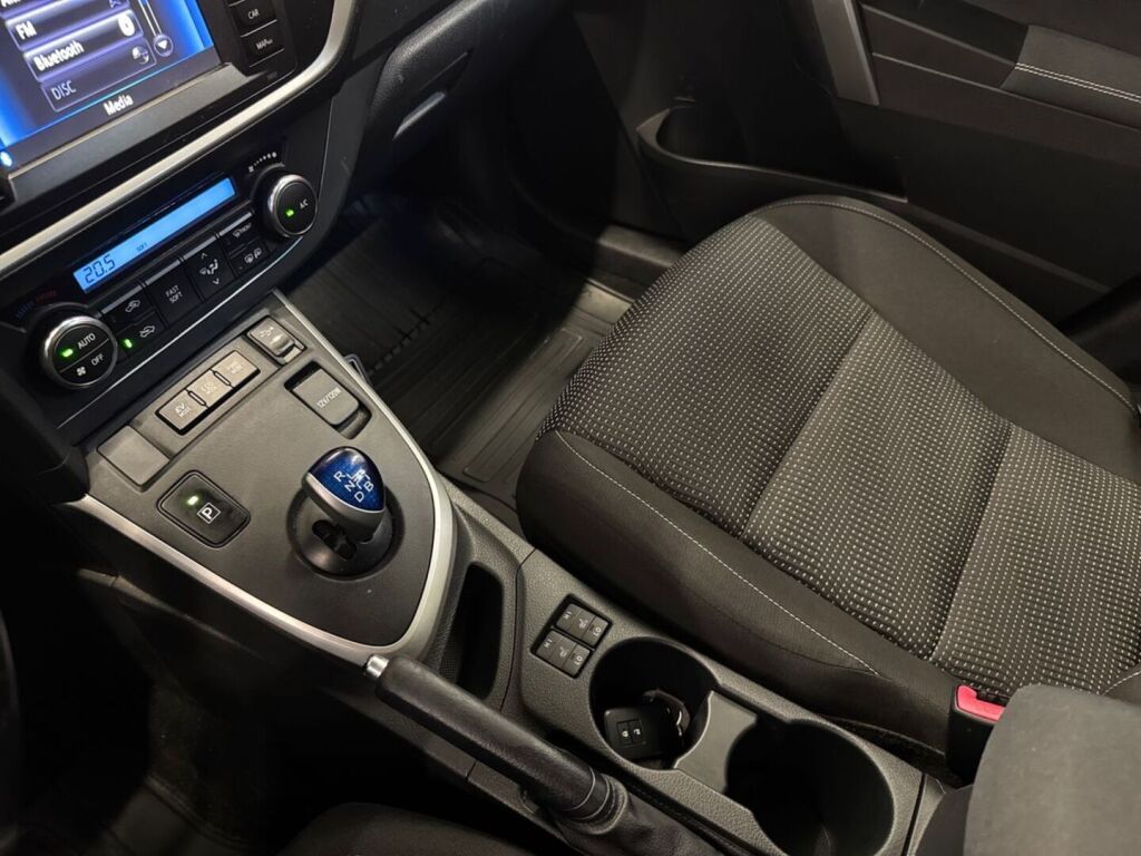 Toyota Auris 2014 Harmaa