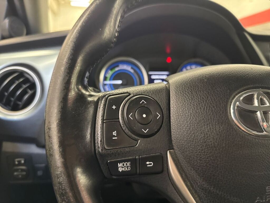 Toyota Auris 2014 Harmaa