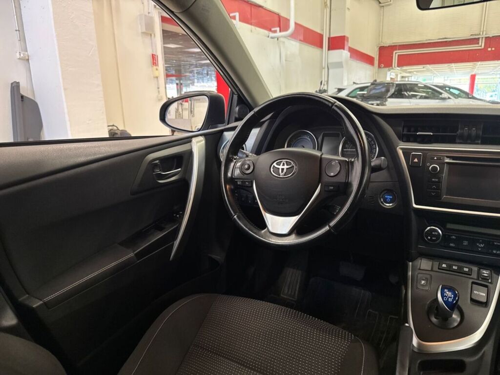 Toyota Auris 2014 Harmaa