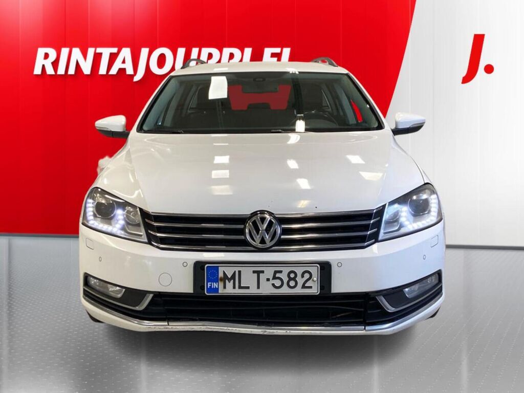 Volkswagen Passat 2013 Valkoinen