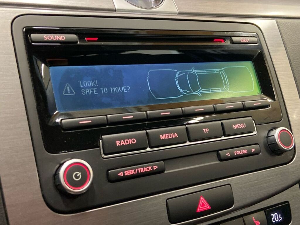 Volkswagen Passat 2013 Valkoinen