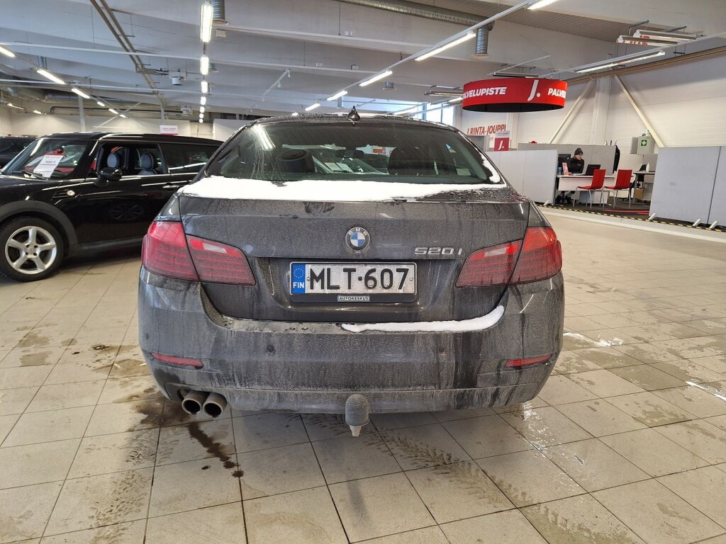 BMW 520 2014 Ruskea (beige)