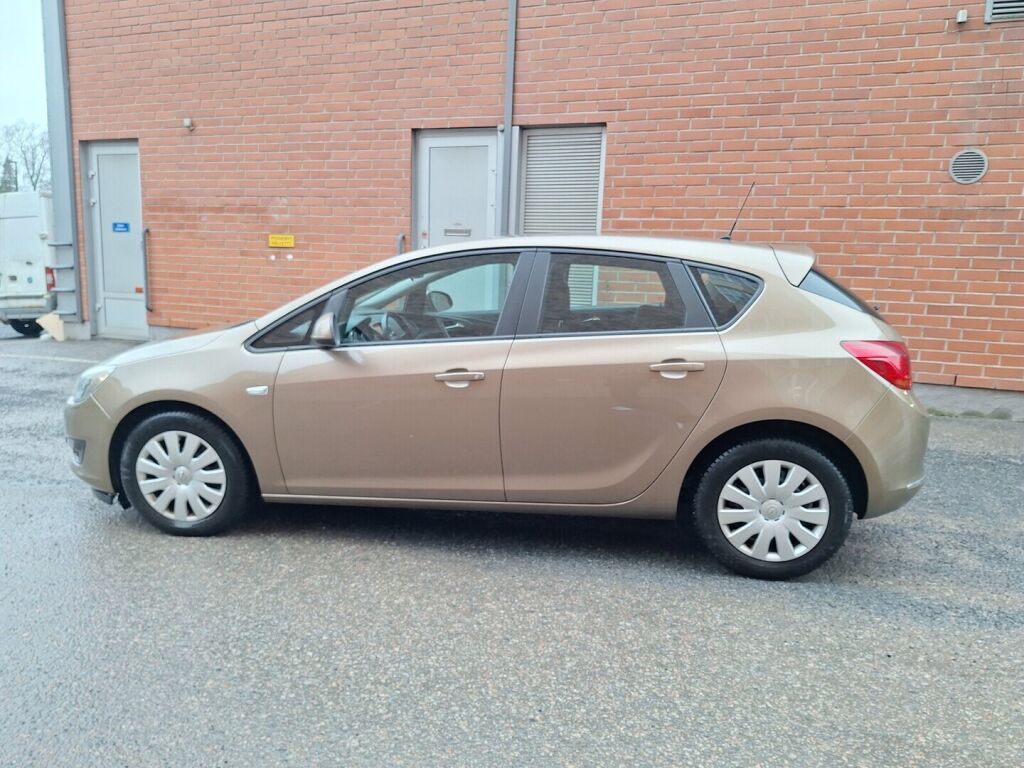 Opel Astra 2014 Ruskea (beige)