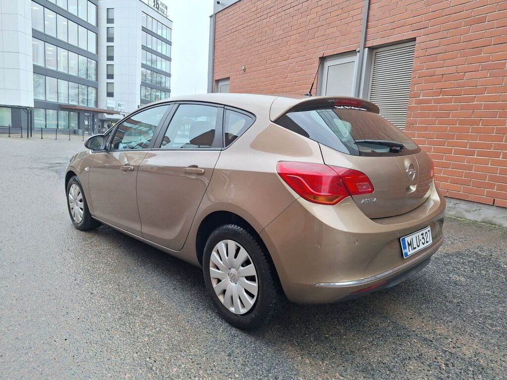 Opel Astra 2014 Ruskea (beige)