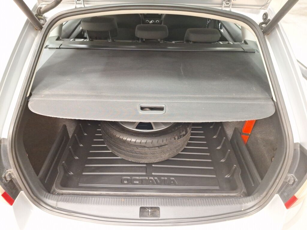 Skoda Octavia 2013 Hopea