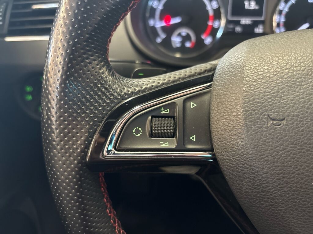 Skoda Octavia 2014 Hopea