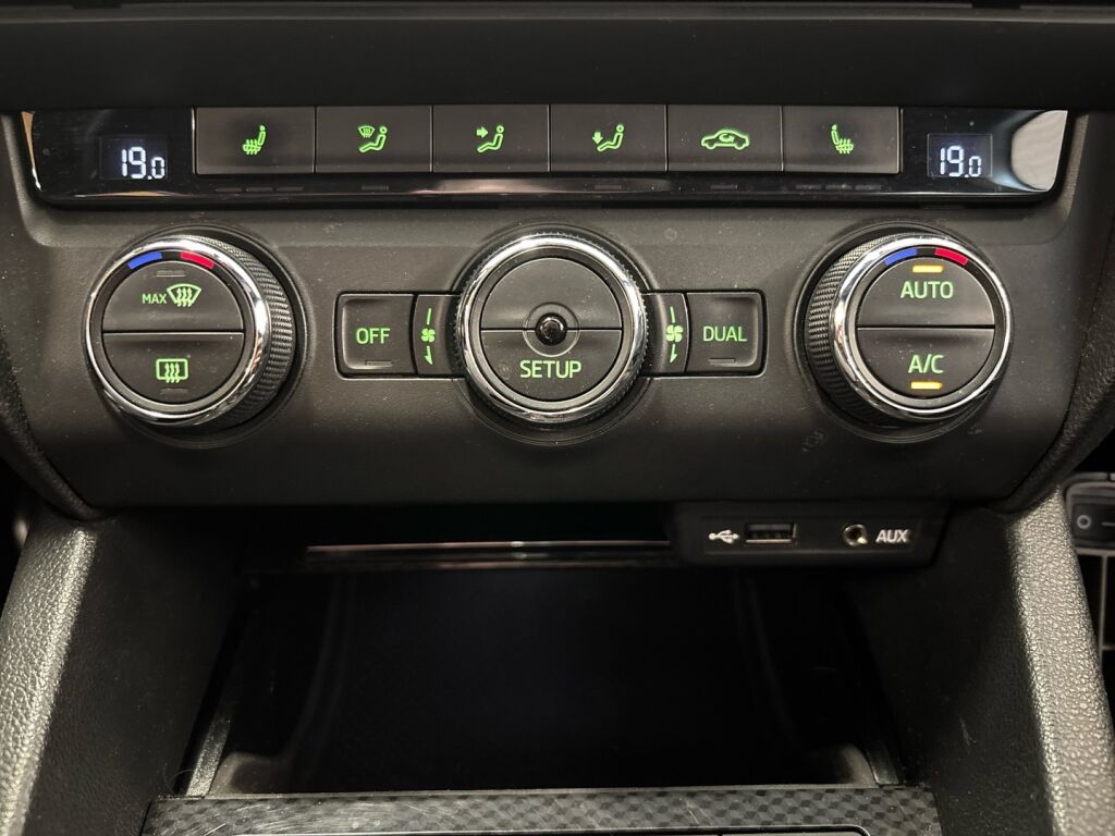 Skoda Octavia 2014 Hopea