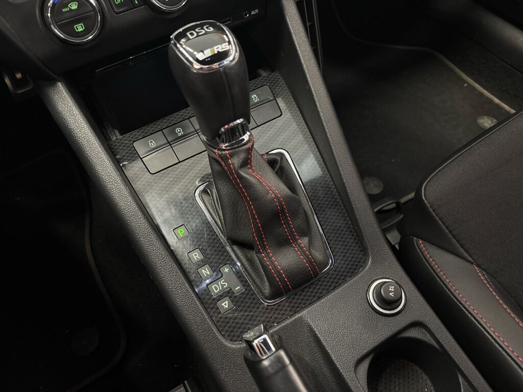 Skoda Octavia 2014 Hopea