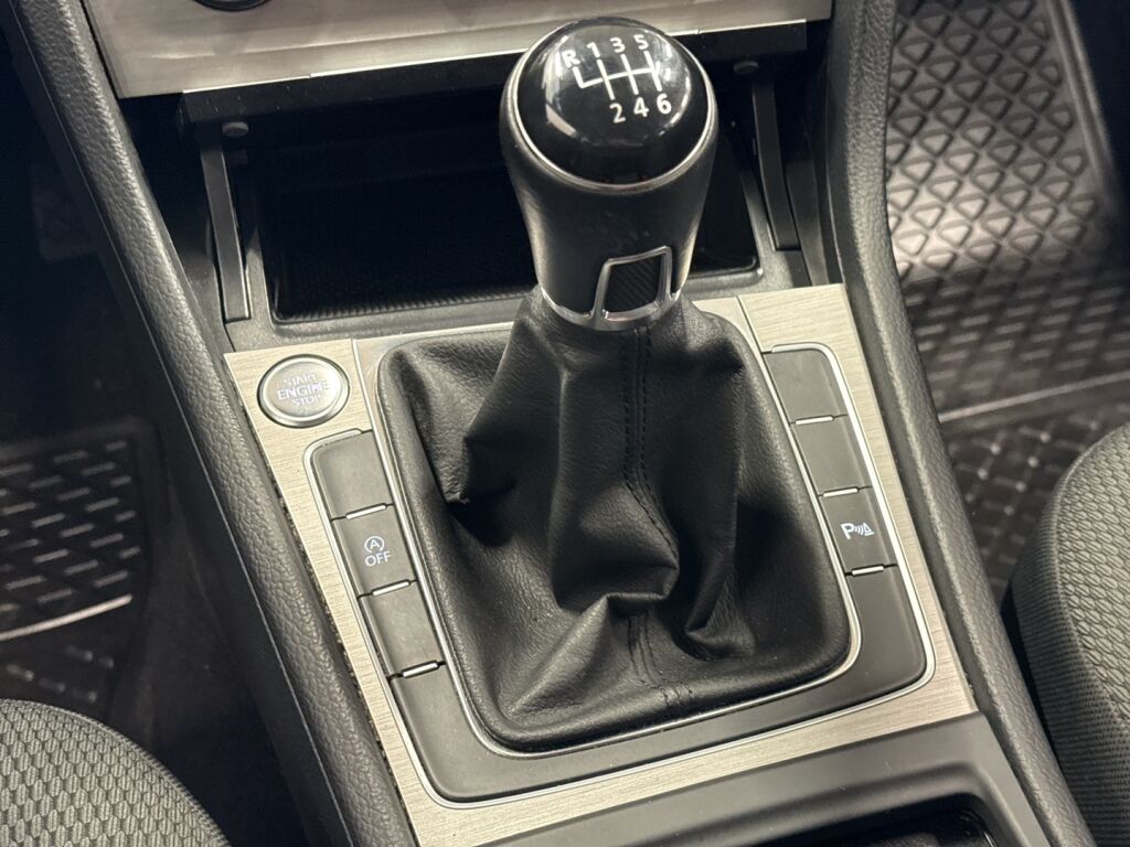 Volkswagen Golf 2014 Harmaa