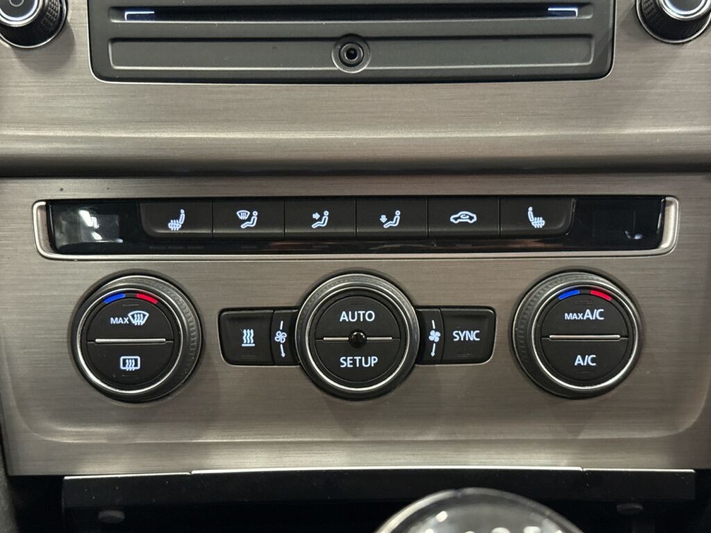 Volkswagen Golf 2014 Harmaa