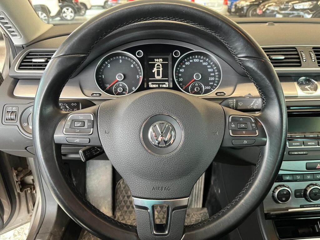 Volkswagen Passat 2014 Ruskea (beige)