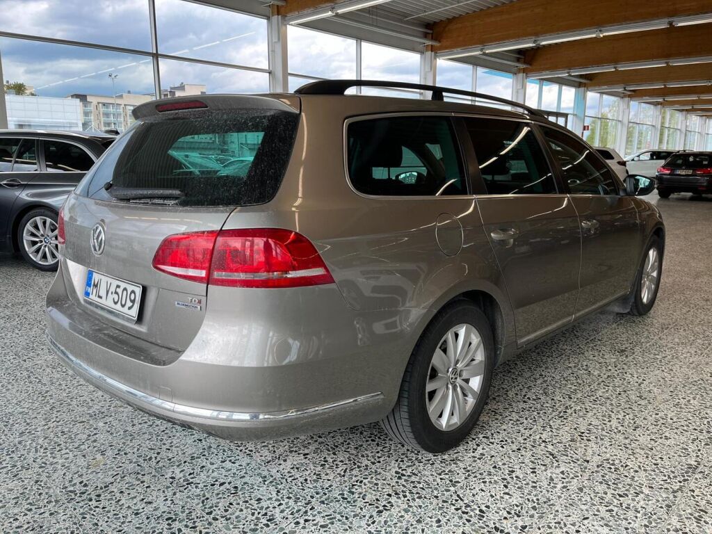 Volkswagen Passat 2014 Ruskea (beige)