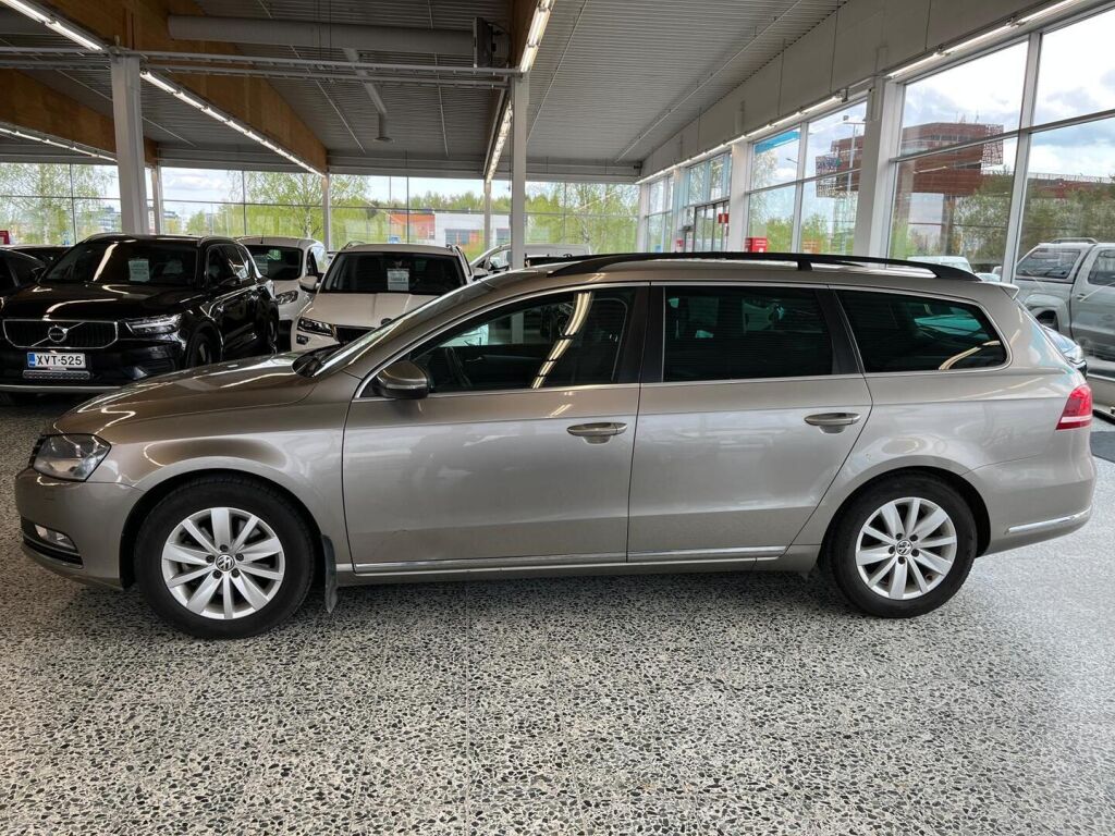 Volkswagen Passat 2014 Ruskea (beige)