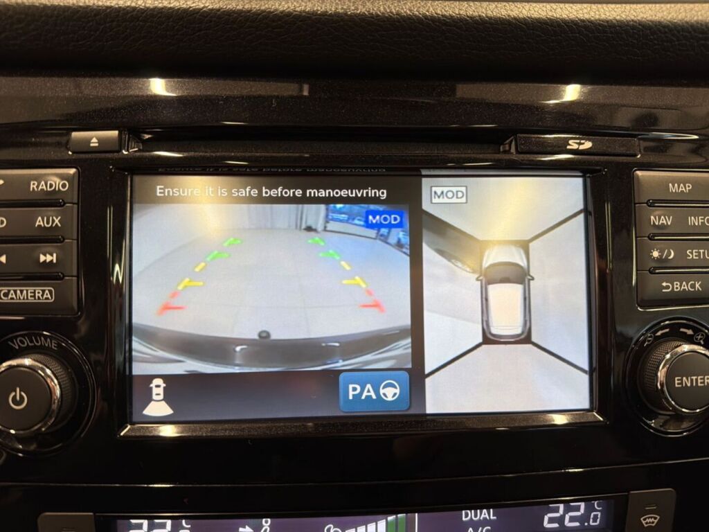 Nissan Qashqai 2014 Musta