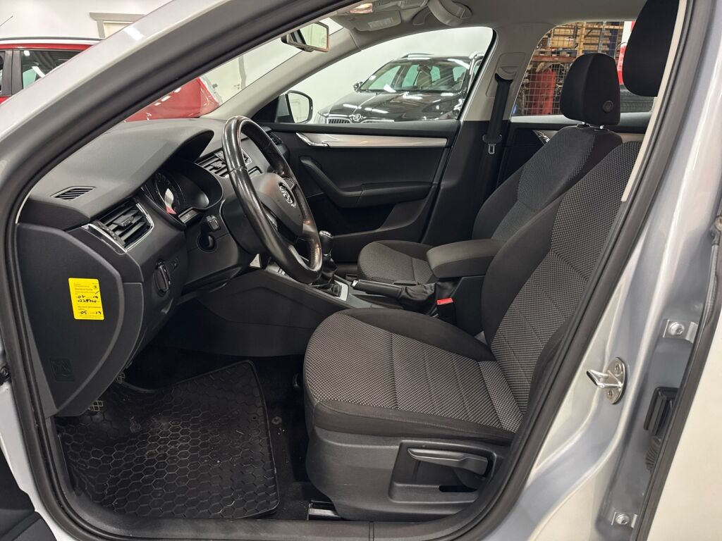 Skoda Octavia 2014 Hopea
