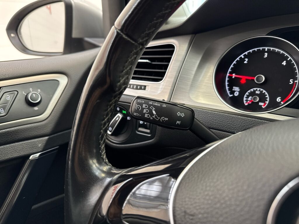 Volkswagen Golf 2014 Harmaa