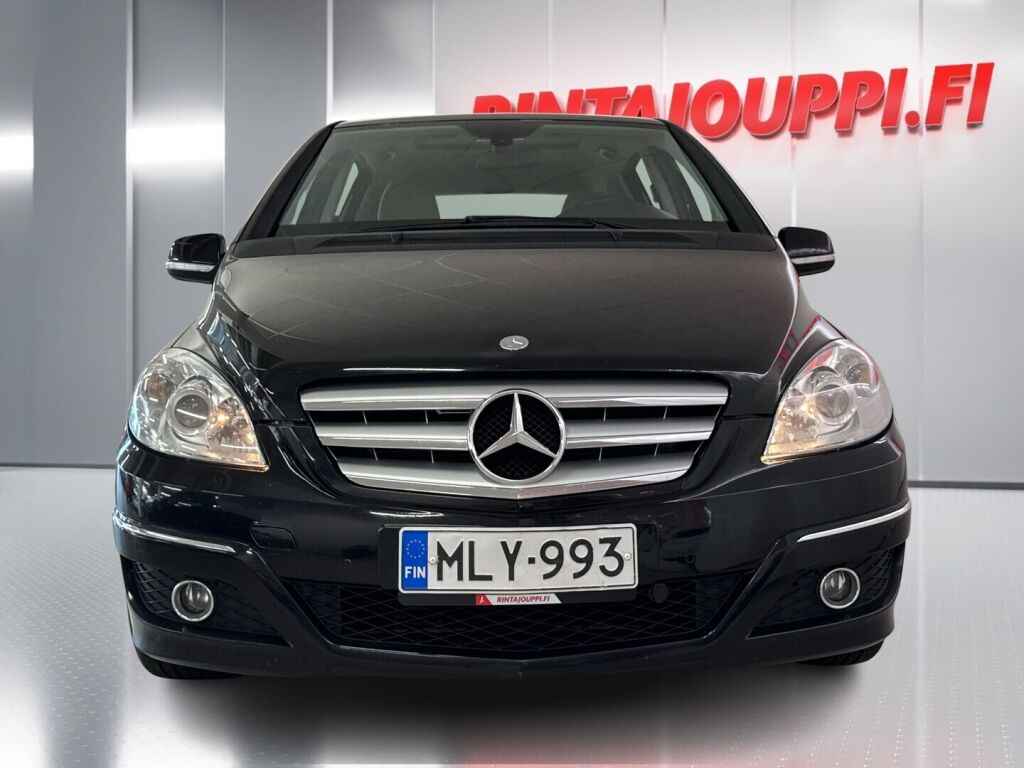 Mercedes-Benz B 2010 Musta