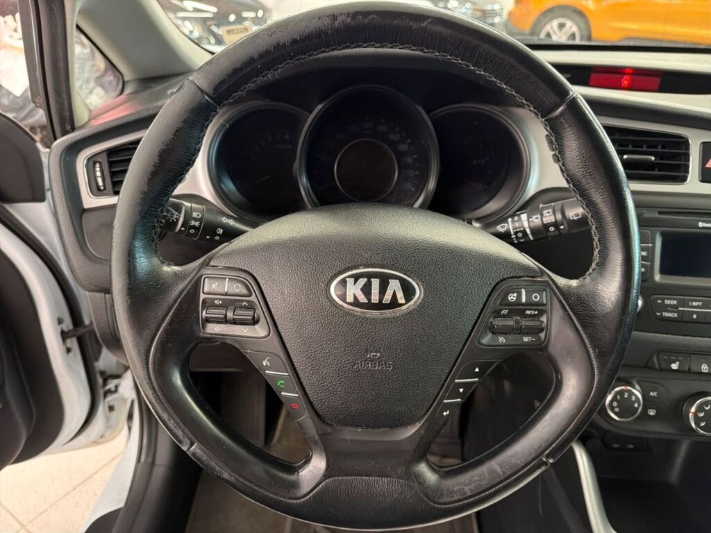 Kia Ceed 2014 Valkoinen