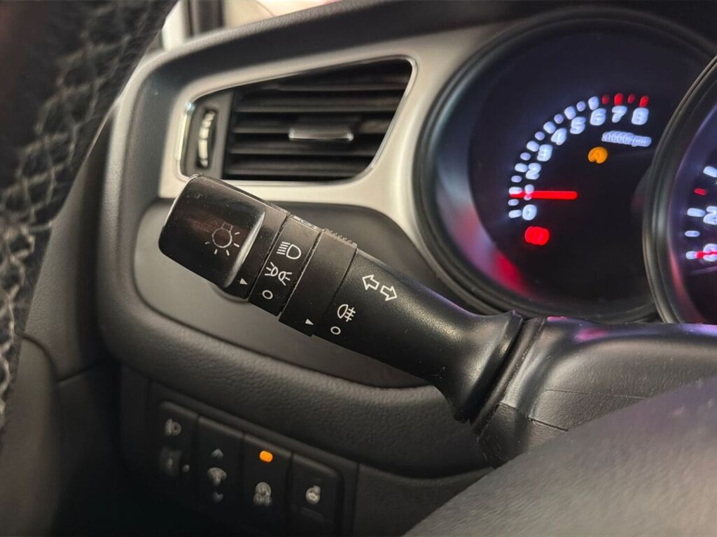 Kia Ceed 2014 Valkoinen