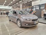 Kia Ceed 2015 Ruskea (beige)