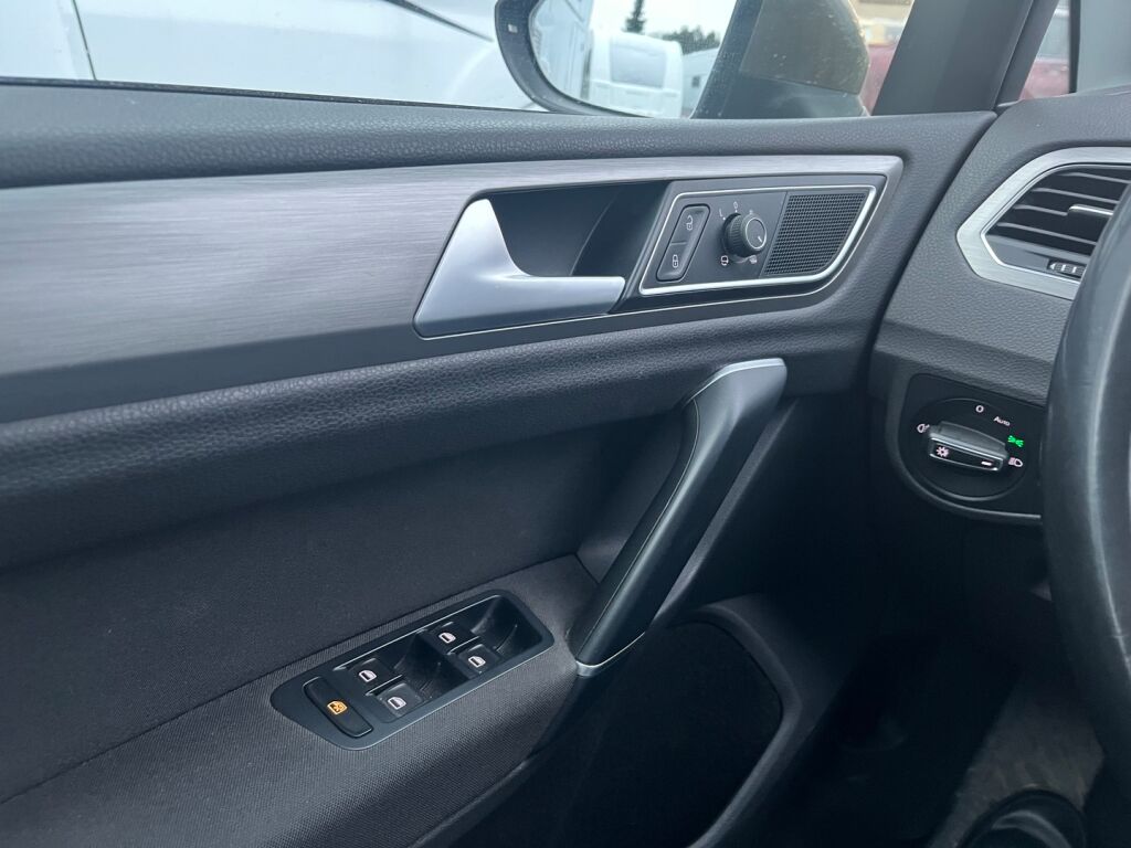 Volkswagen Golf Sportsvan 2014 Ruskea (beige)