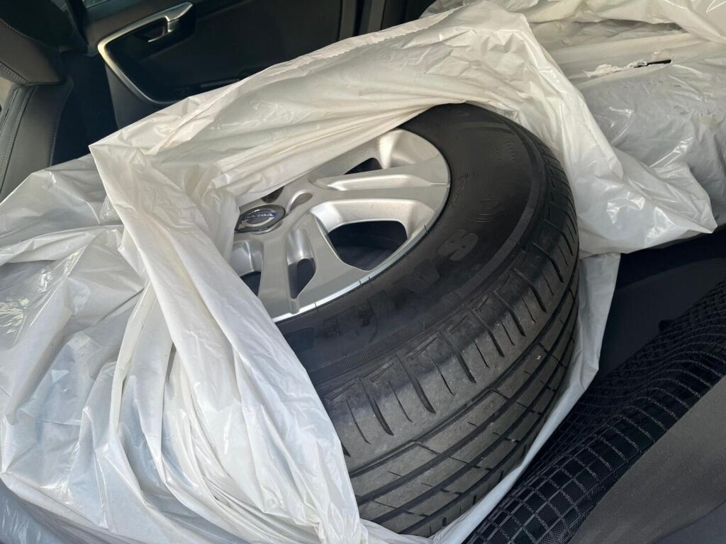 Volvo XC60 2014 Punainen