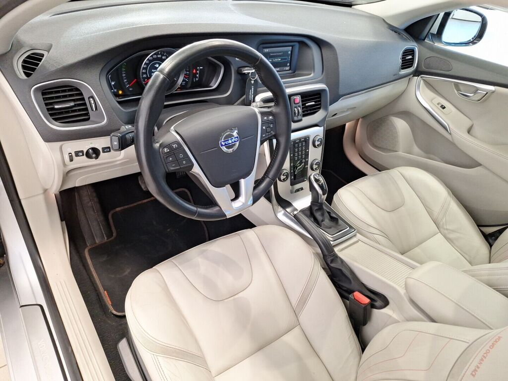 Volvo V40 2014 Harmaa