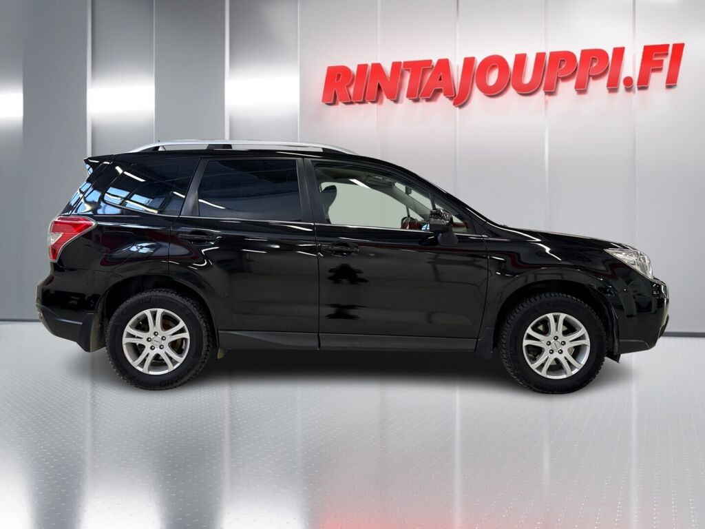 Subaru Forester 2014 Musta