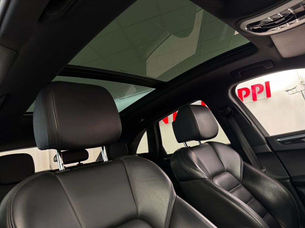 Porsche Macan 2015 Musta