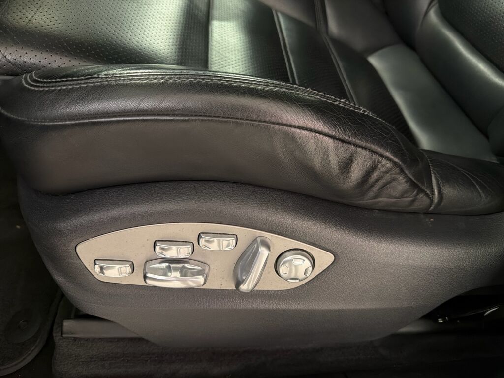 Porsche Macan 2015 Musta
