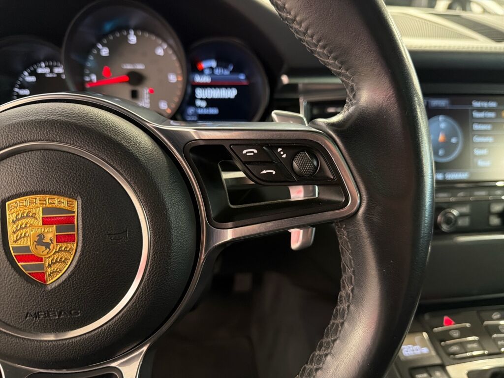 Porsche Macan 2015 Musta