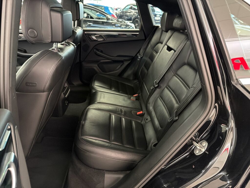 Porsche Macan 2015 Musta