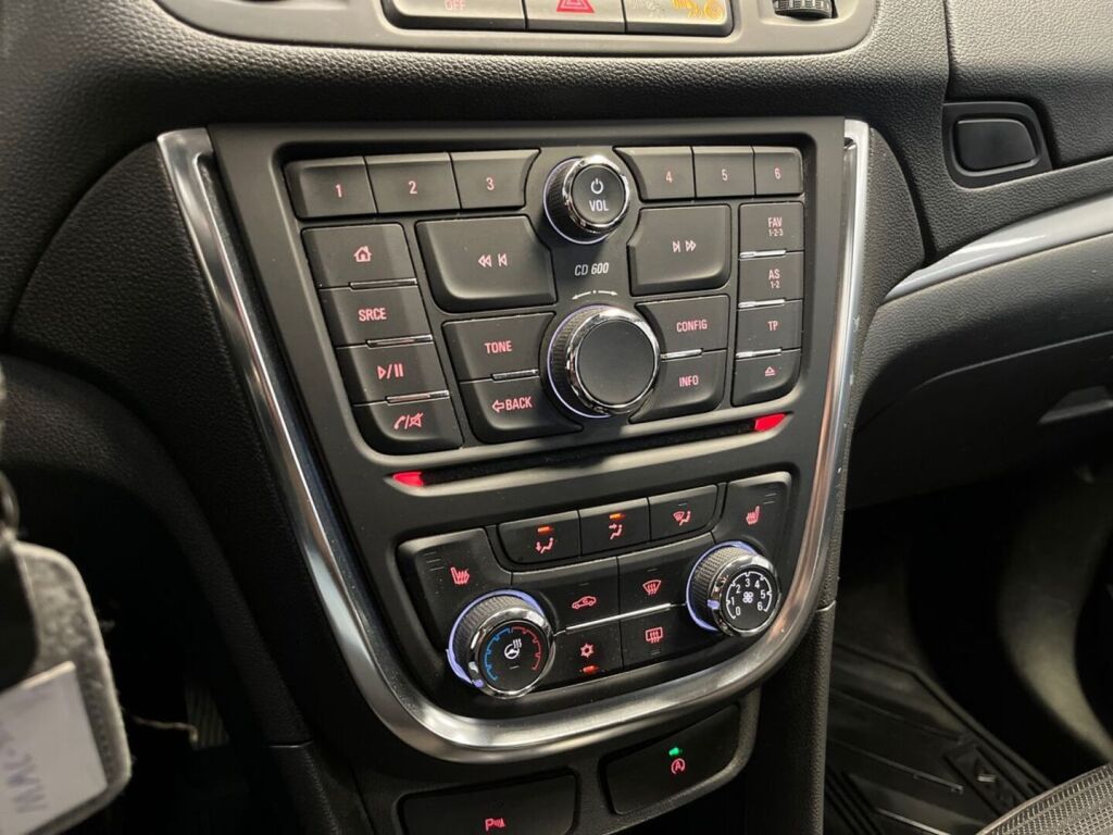 Opel Mokka 2015 Punainen