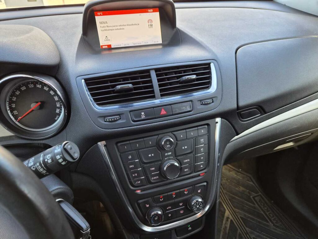 Opel Mokka 2015 Punainen